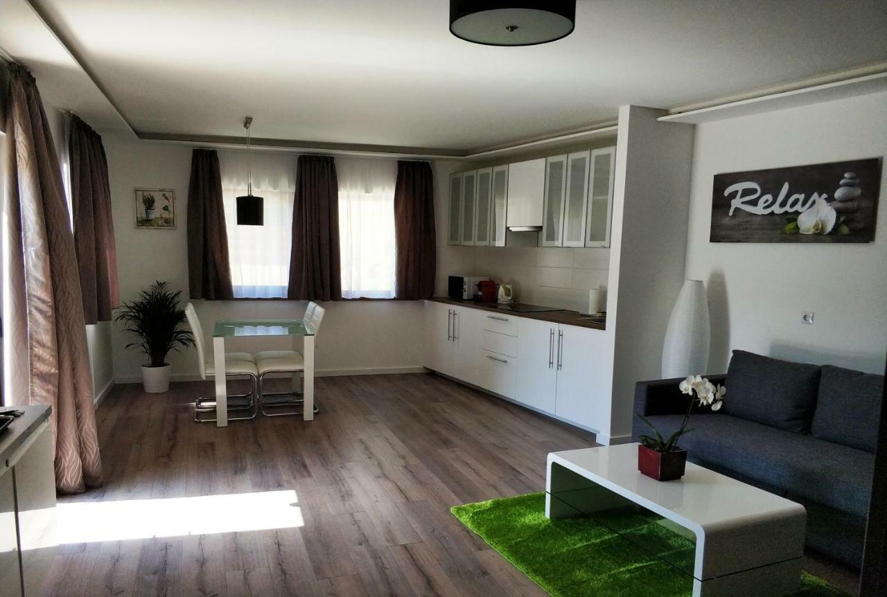 Terrasun Apartments Balatonszarszo Eksteriør billede